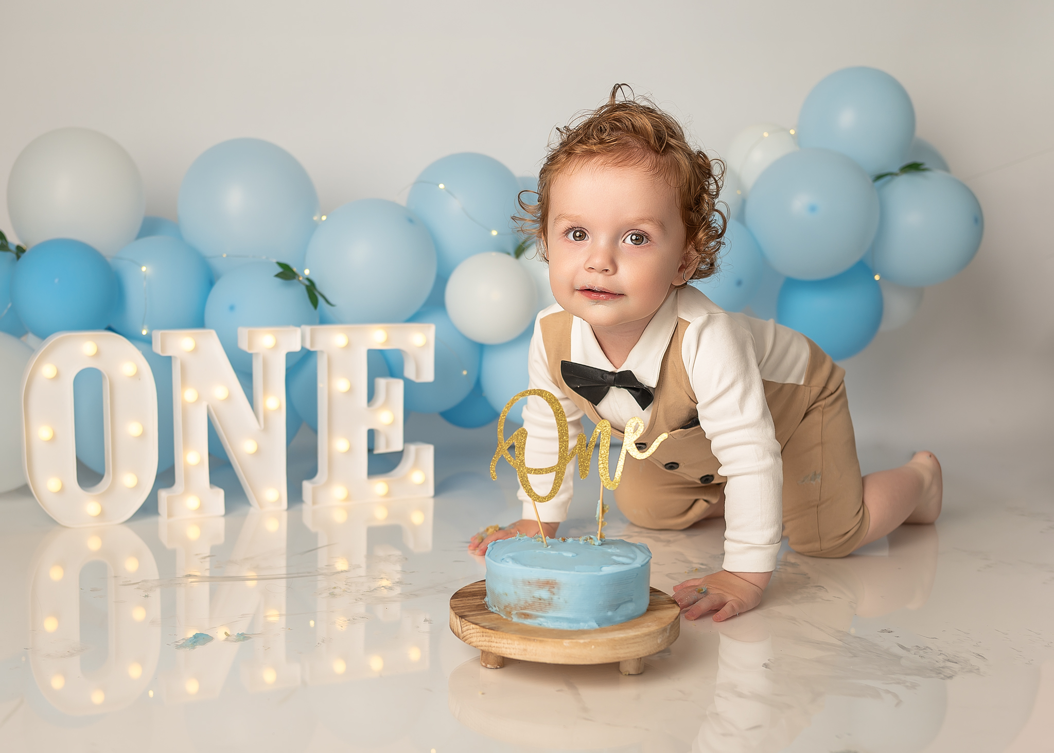 What Really Happens During a Smash Cake Photoshoot? | Dundee Smash Cake Photography
