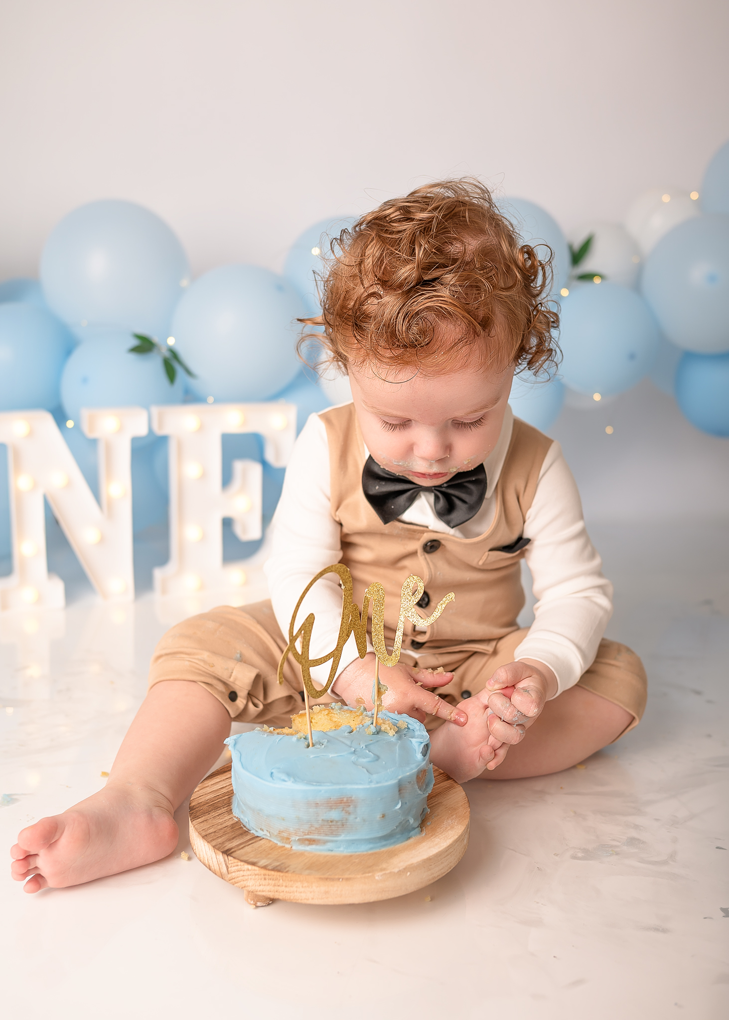 What Really Happens During a Smash Cake Photoshoot? | Dundee Smash Cake Photography