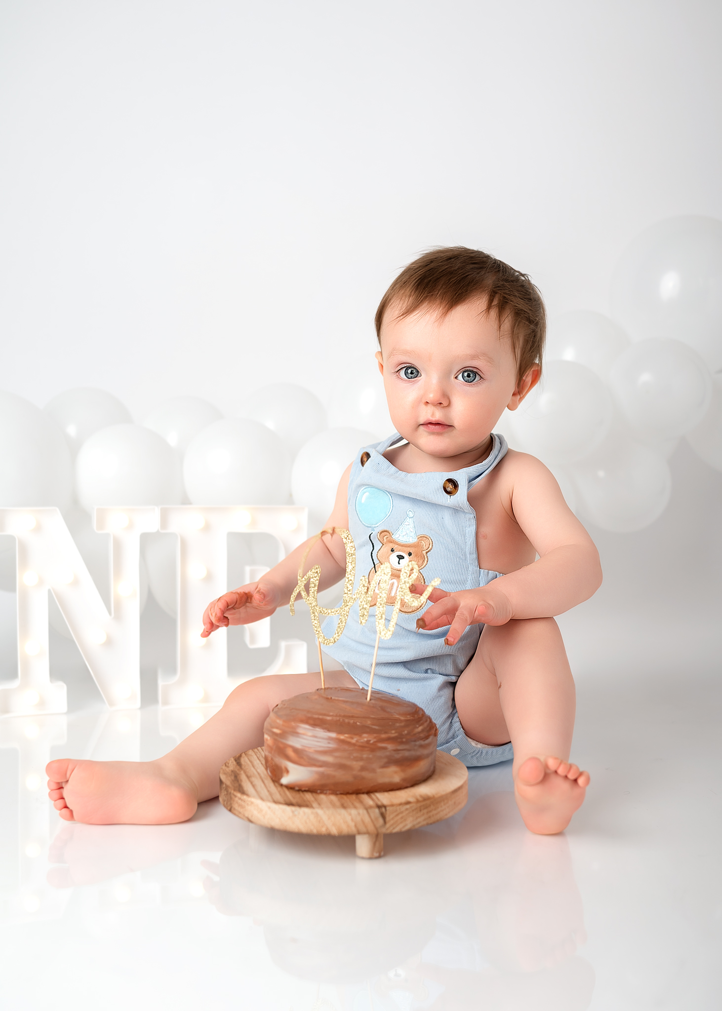 A Little Cake, A Lot of Chocolate: A First Birthday Smash Cake Session in Dundee