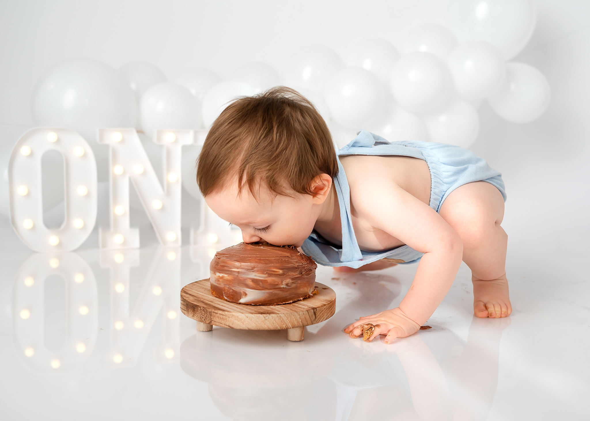 A Little Cake, A Lot of Chocolate: A First Birthday Smash Cake Session in Dundee