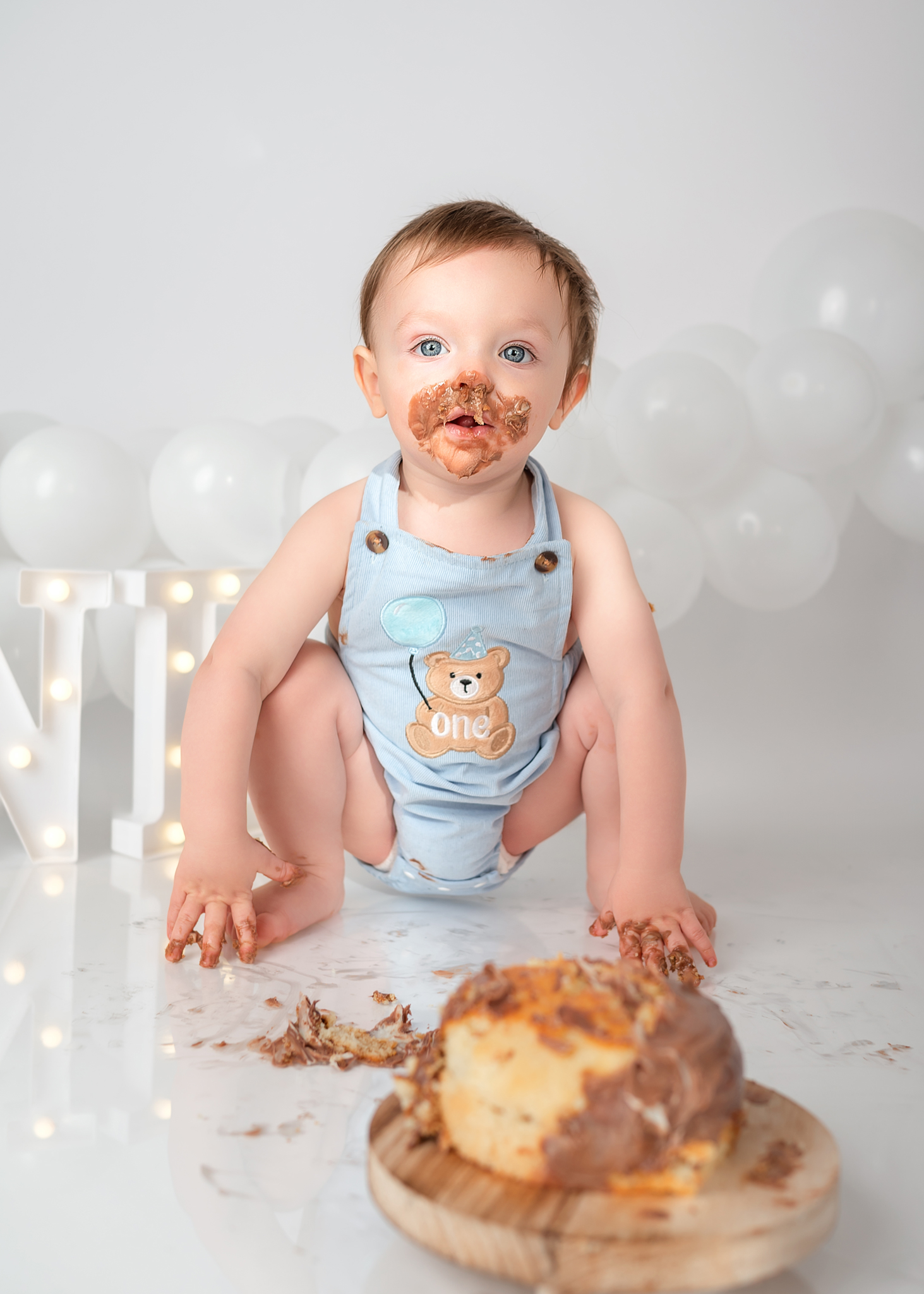 A Little Cake, A Lot of Chocolate: A First Birthday Smash Cake Session in Dundee