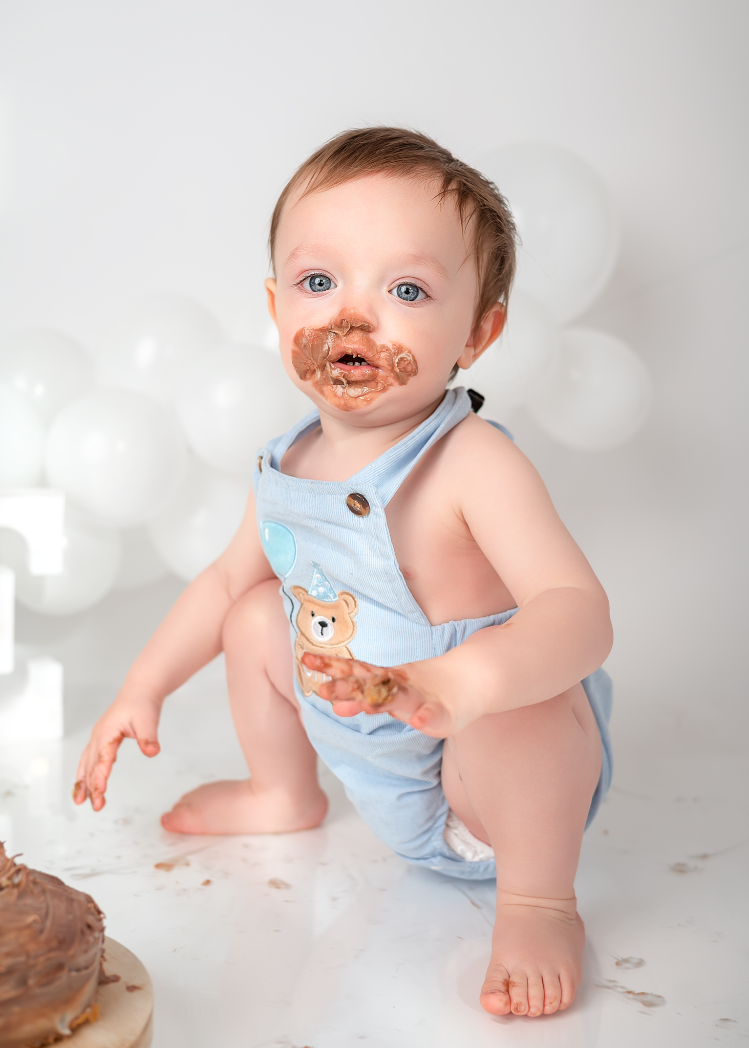 A Little Cake, A Lot of Chocolate: A First Birthday Smash Cake Session in Dundee