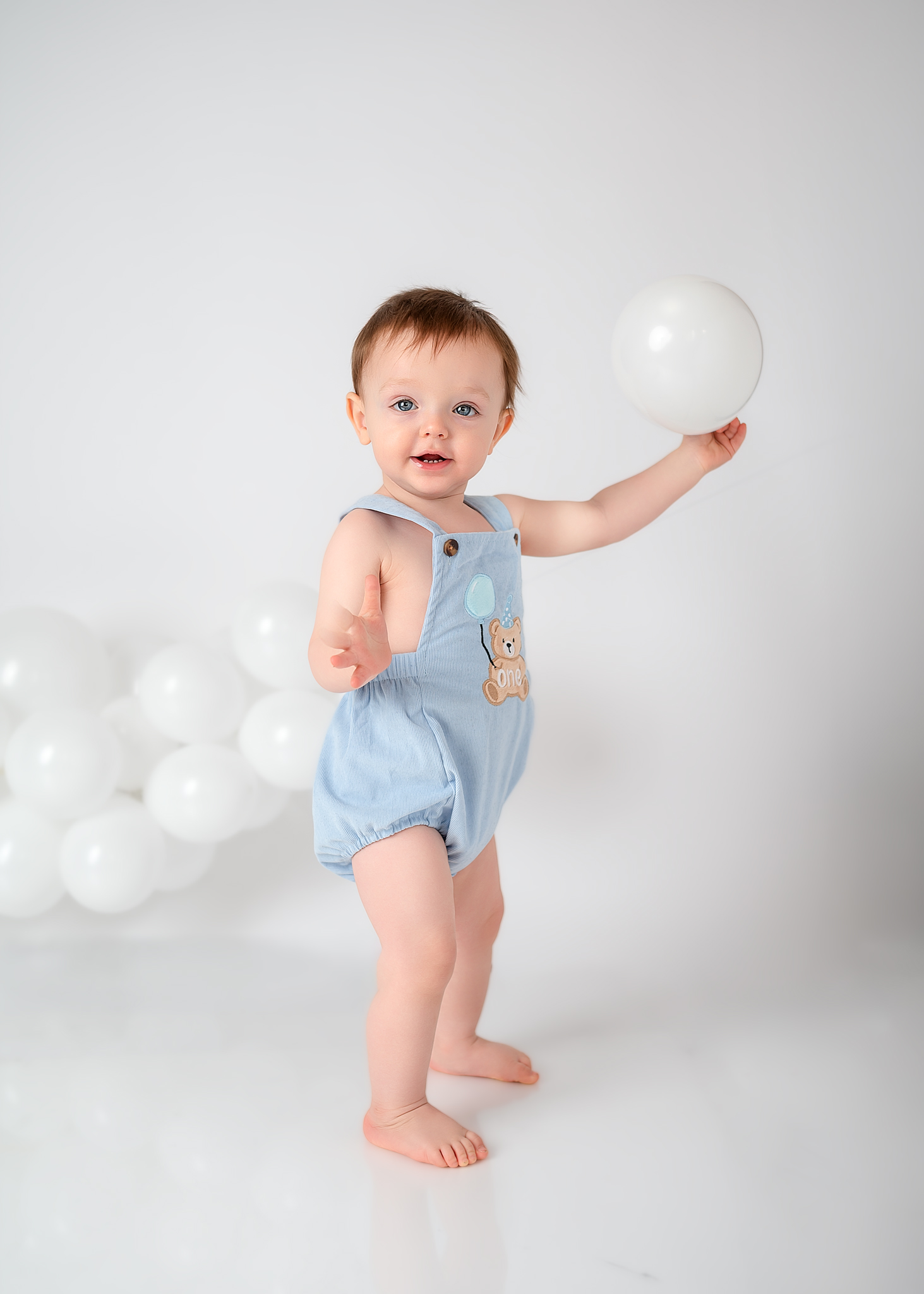 A Little Cake, A Lot of Chocolate: A First Birthday Smash Cake Session in Dundee